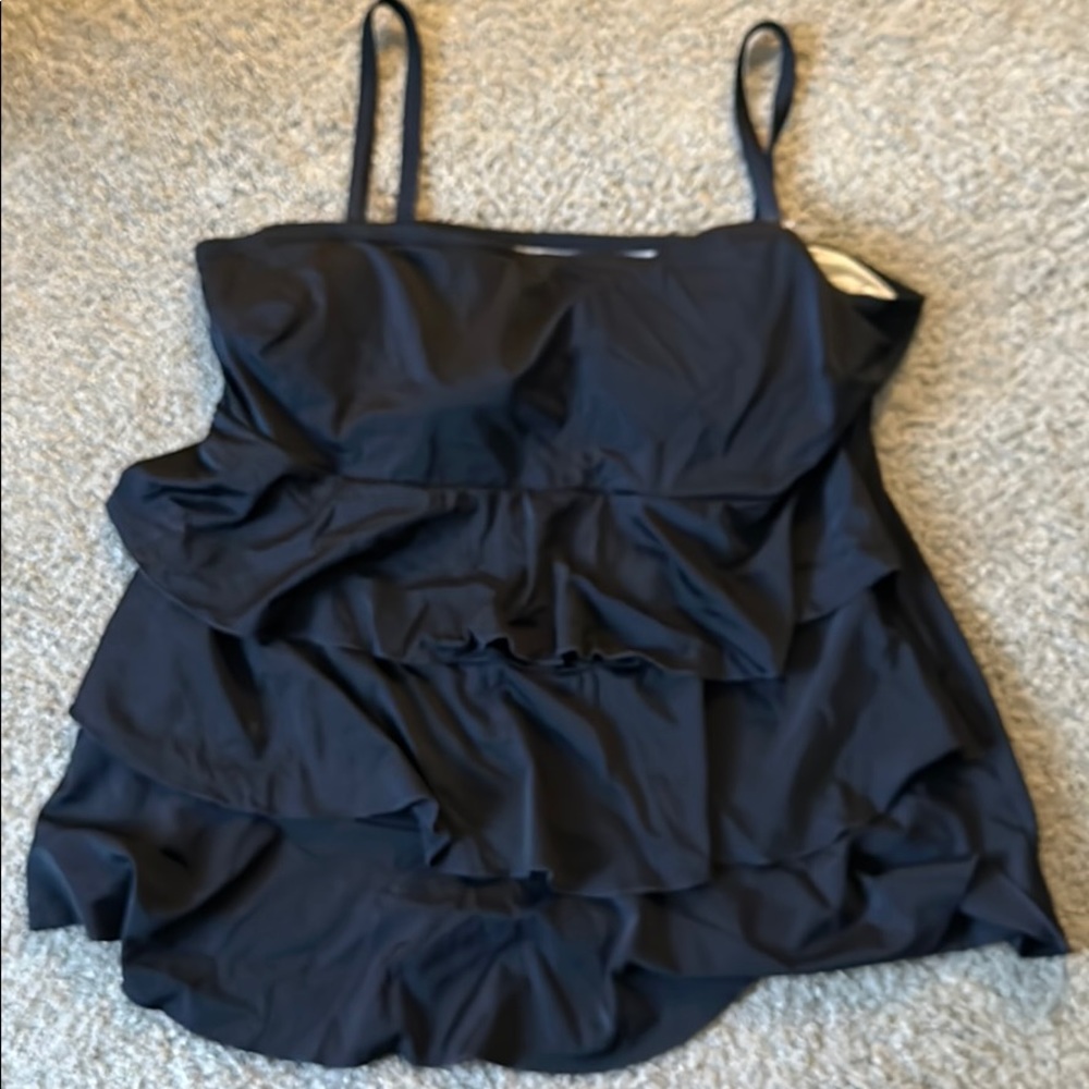Free shipping: Cacique swim top